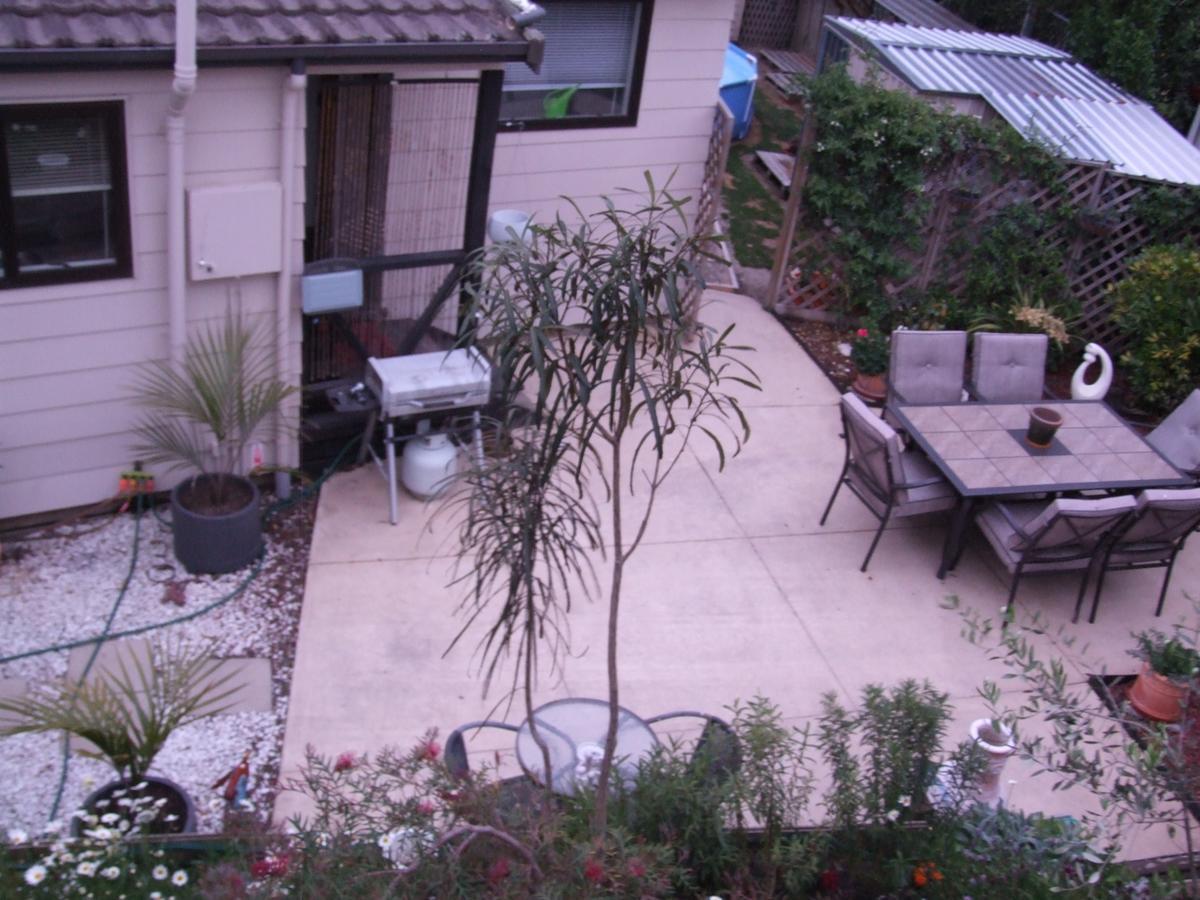 Annie'S Bnb At 7C Renwick Exterior photo